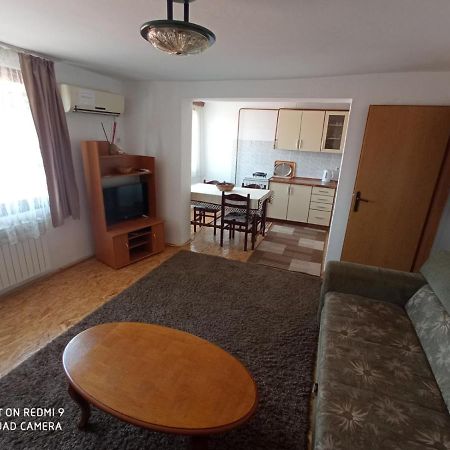 דירות סראייבו Almir Apartman מראה חיצוני תמונה
